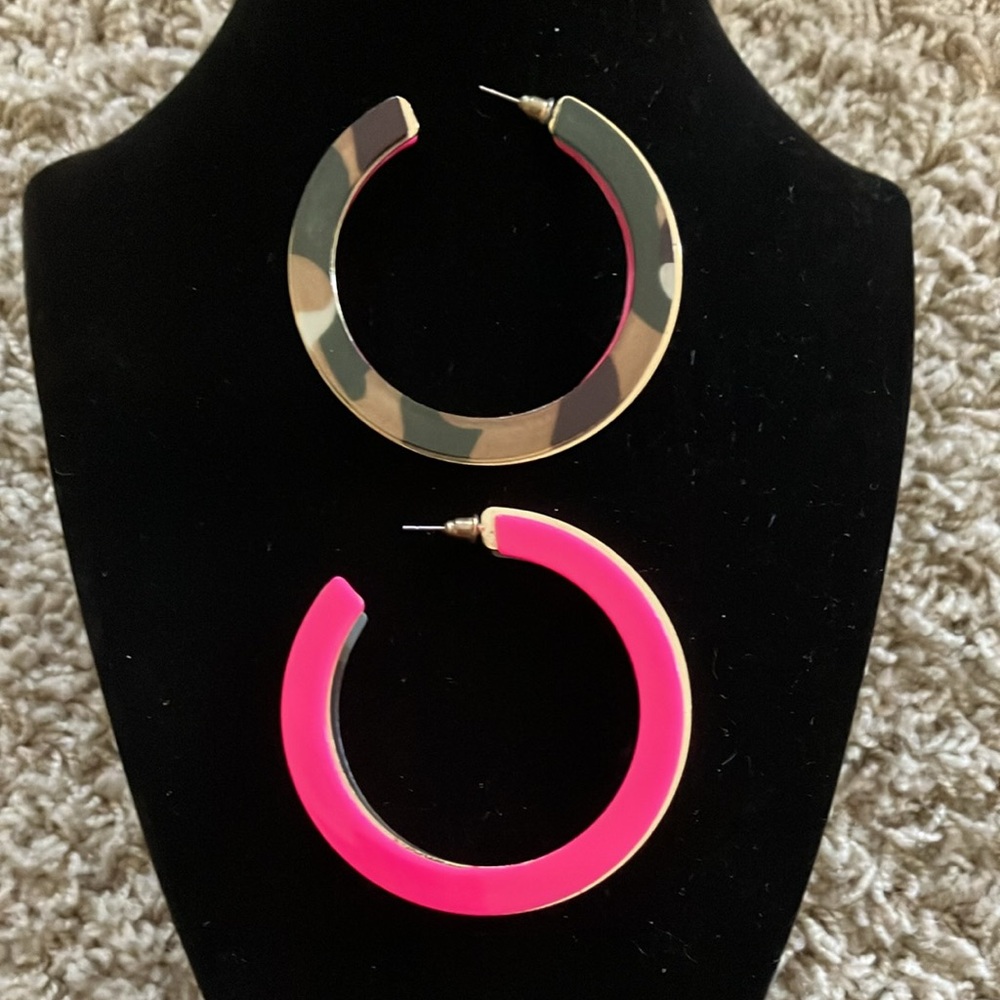 Chic Camouflage/Hot Pink Hoop Earrings